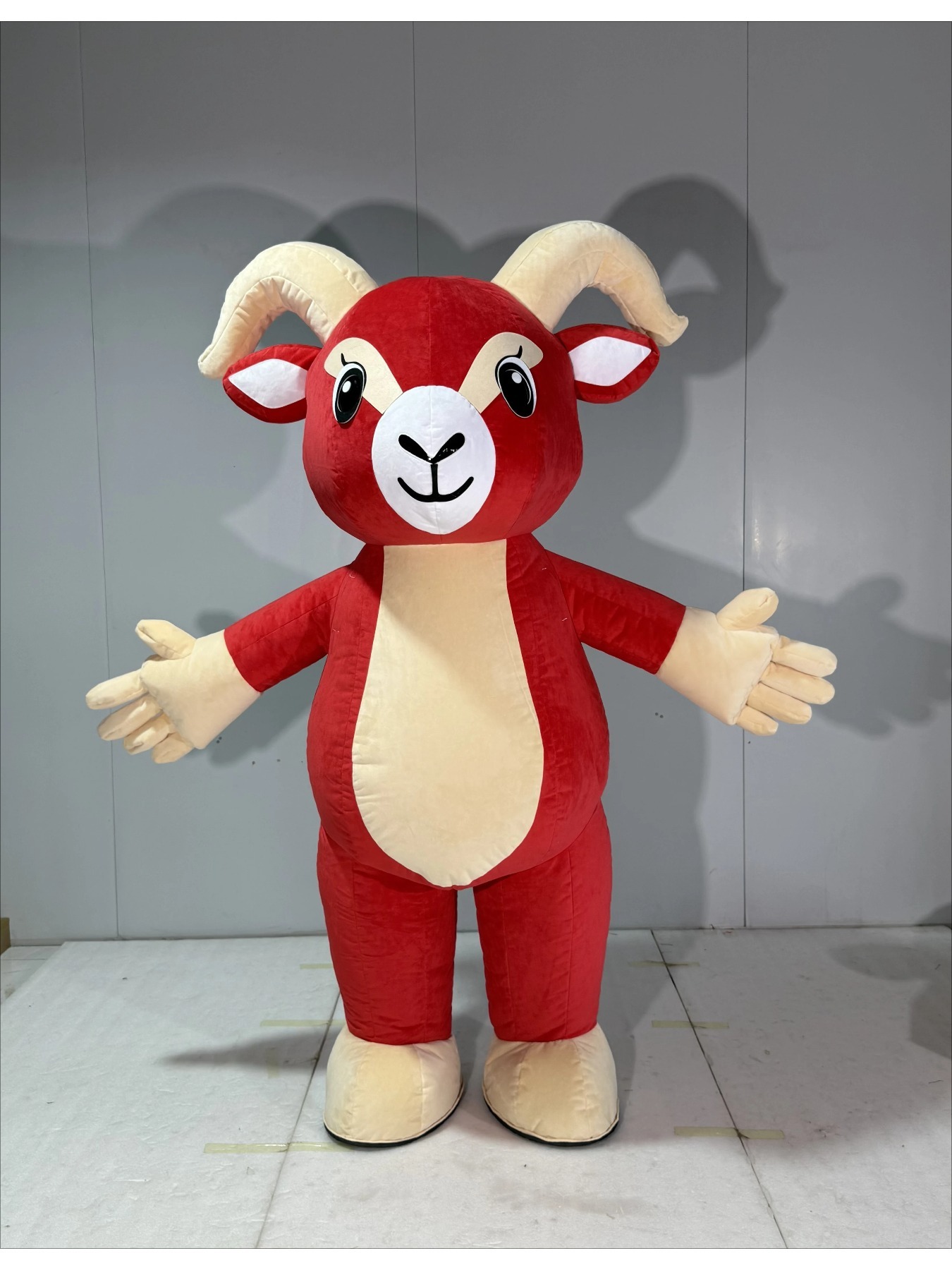 Disfraz de Mascota de Cabra Ro - Suits reseña y precio